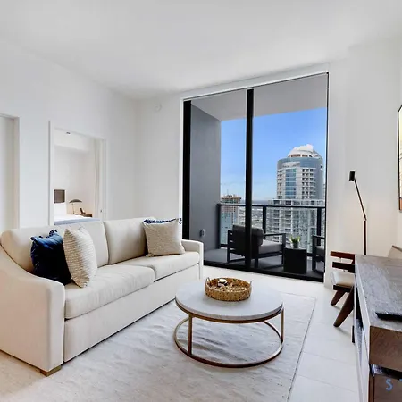 1Br Apartment - Pool & Gym